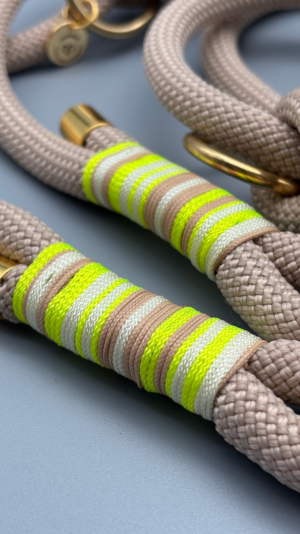 Tauleine Light Beige mit Takelung in Light Beige, Flieder und Neongelb